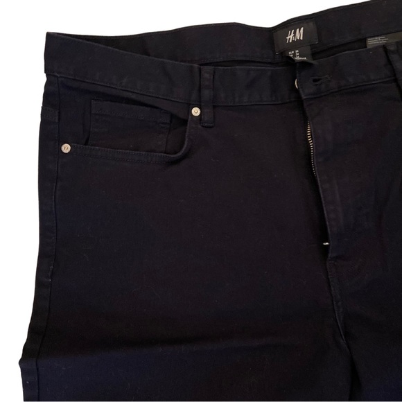 H&M | Shorts - Picture 3 of 4